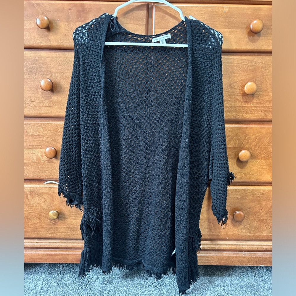 American Eagle Distressed Cardigan